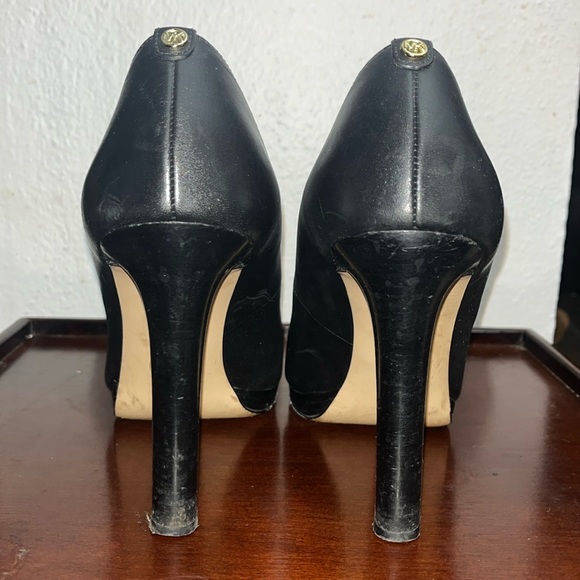 Michael Kors Black Chantal Platform Pumps Size 9 - Picture 2 of 6
